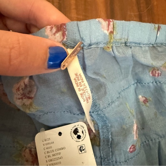 Free People Ruffle Up Bloomer Shorts - Picture 5 of 6